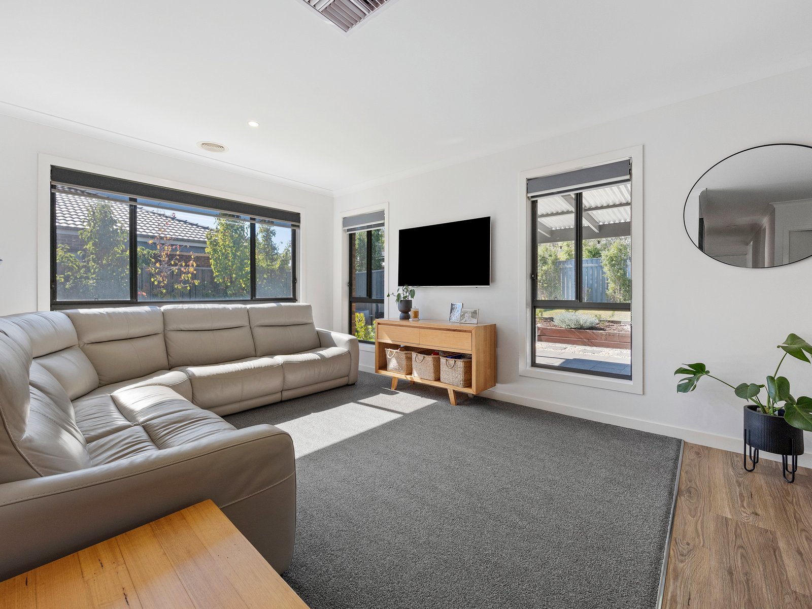 Gallery: 10 Wallaroo Avenue