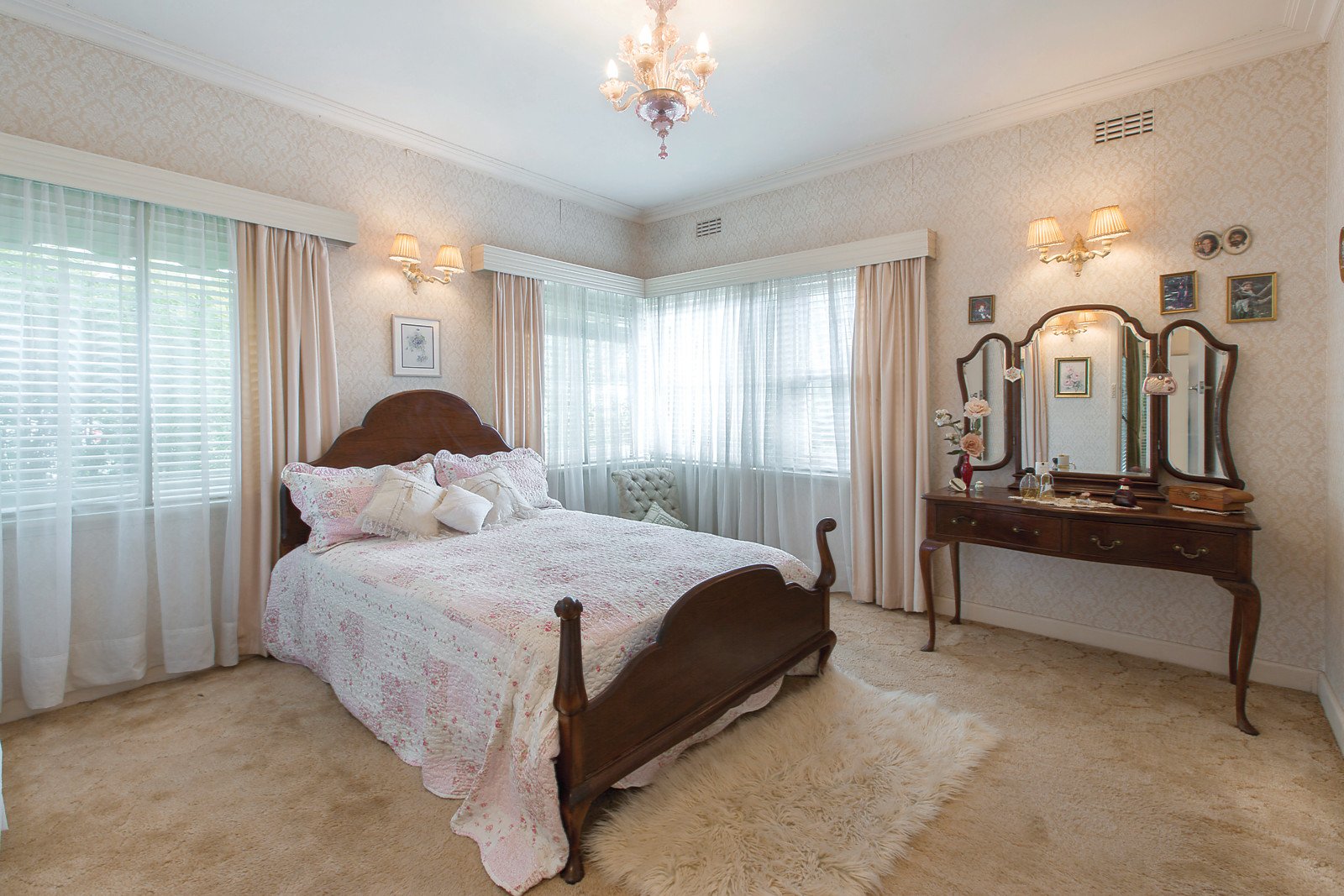 10 Wallis Avenue, Glen Iris, VIC