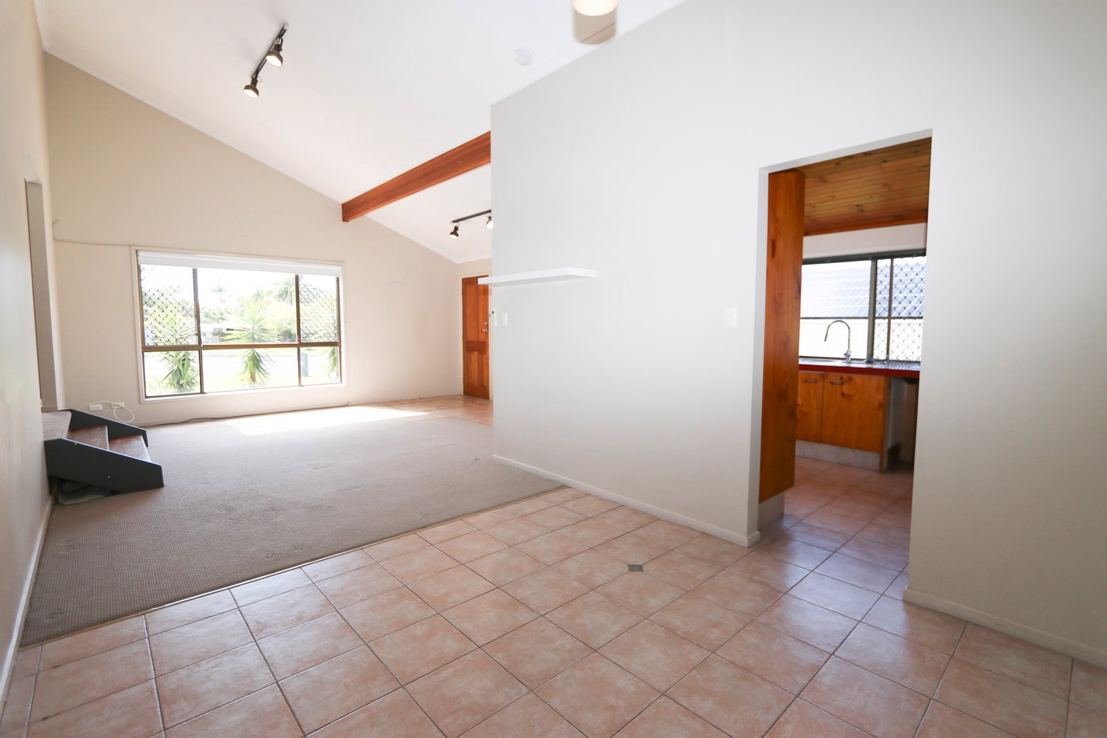 10 Wardoo Street ASHMORE 6