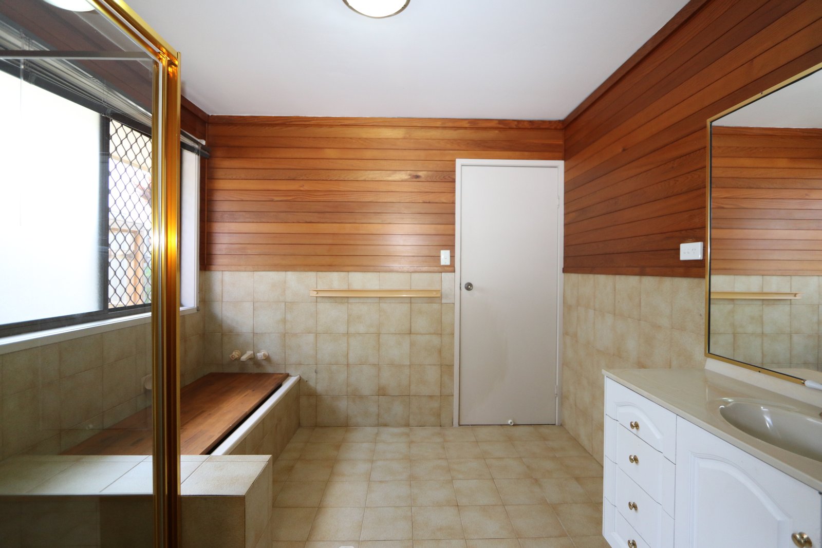 10 Wardoo Street ASHMORE 14