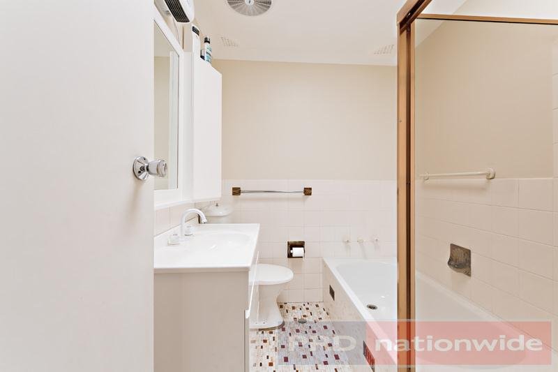 10 Warlencourt Avenue MILPERRA 8