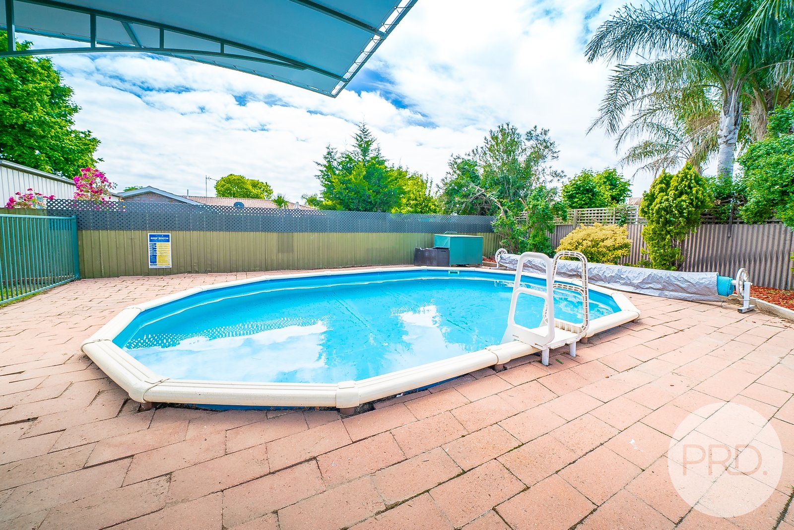 10 Warrambool Crescent GLENFIELD PARK 12