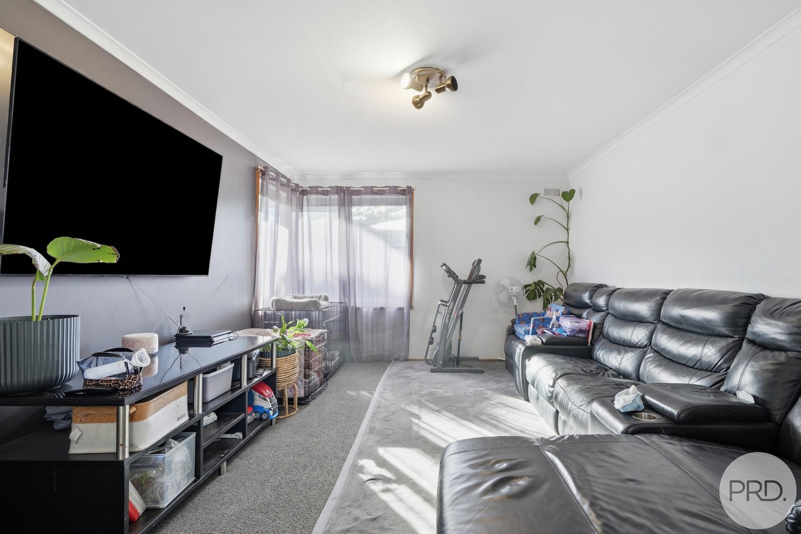 10 Wendy Avenue CLARENDON VALE 8