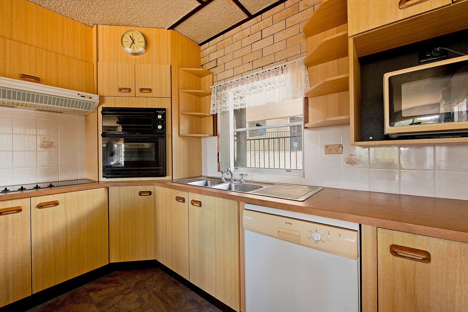 10 Wharf Street LAURIETON 7