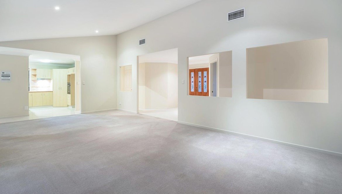 10 Whitehead Drive BURLEIGH WATERS 4