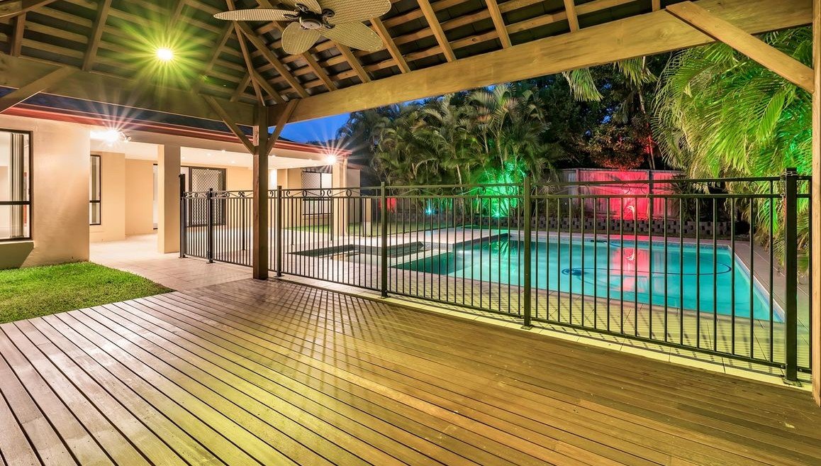 10 Whitehead Drive BURLEIGH WATERS 14