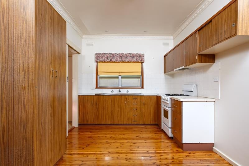 10 Wilks Avenue KOORINGAL 4