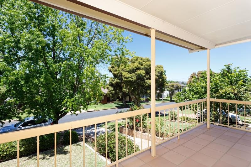 10 Wilks Avenue KOORINGAL 6