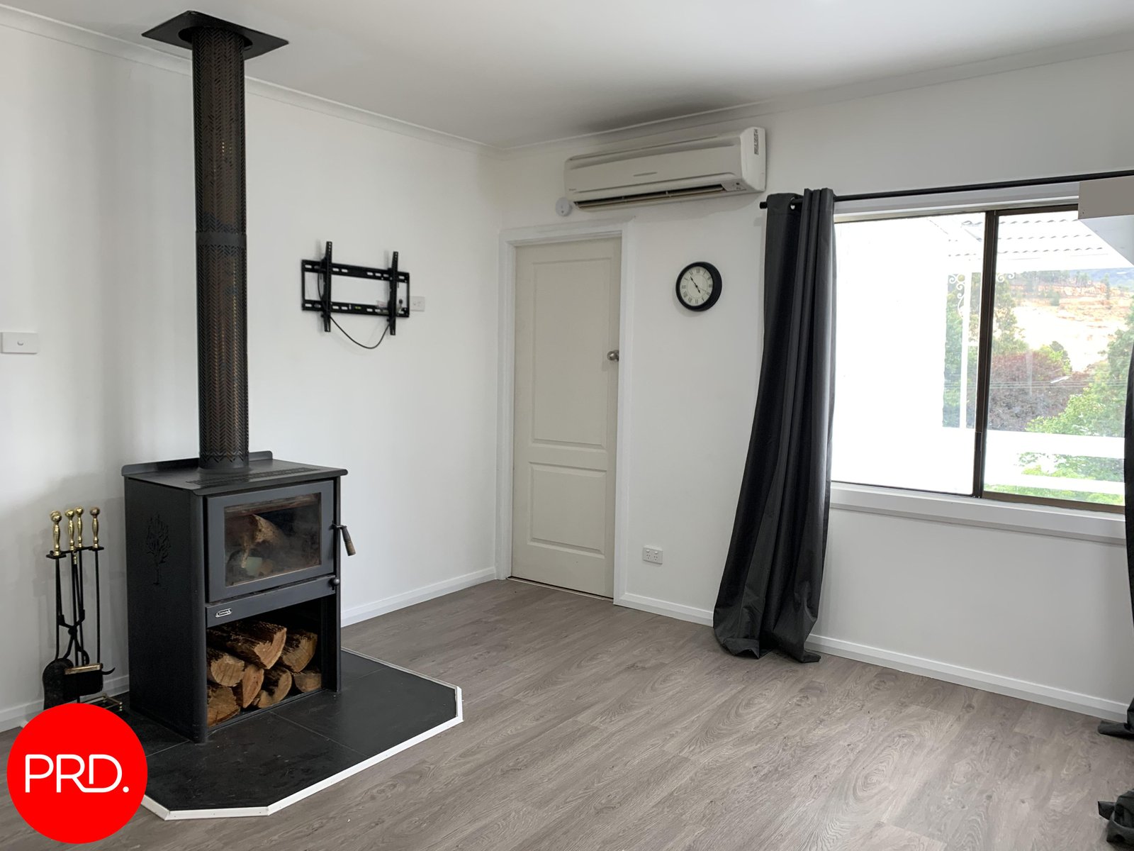 10 Willow Road CAPTAINS FLAT 6