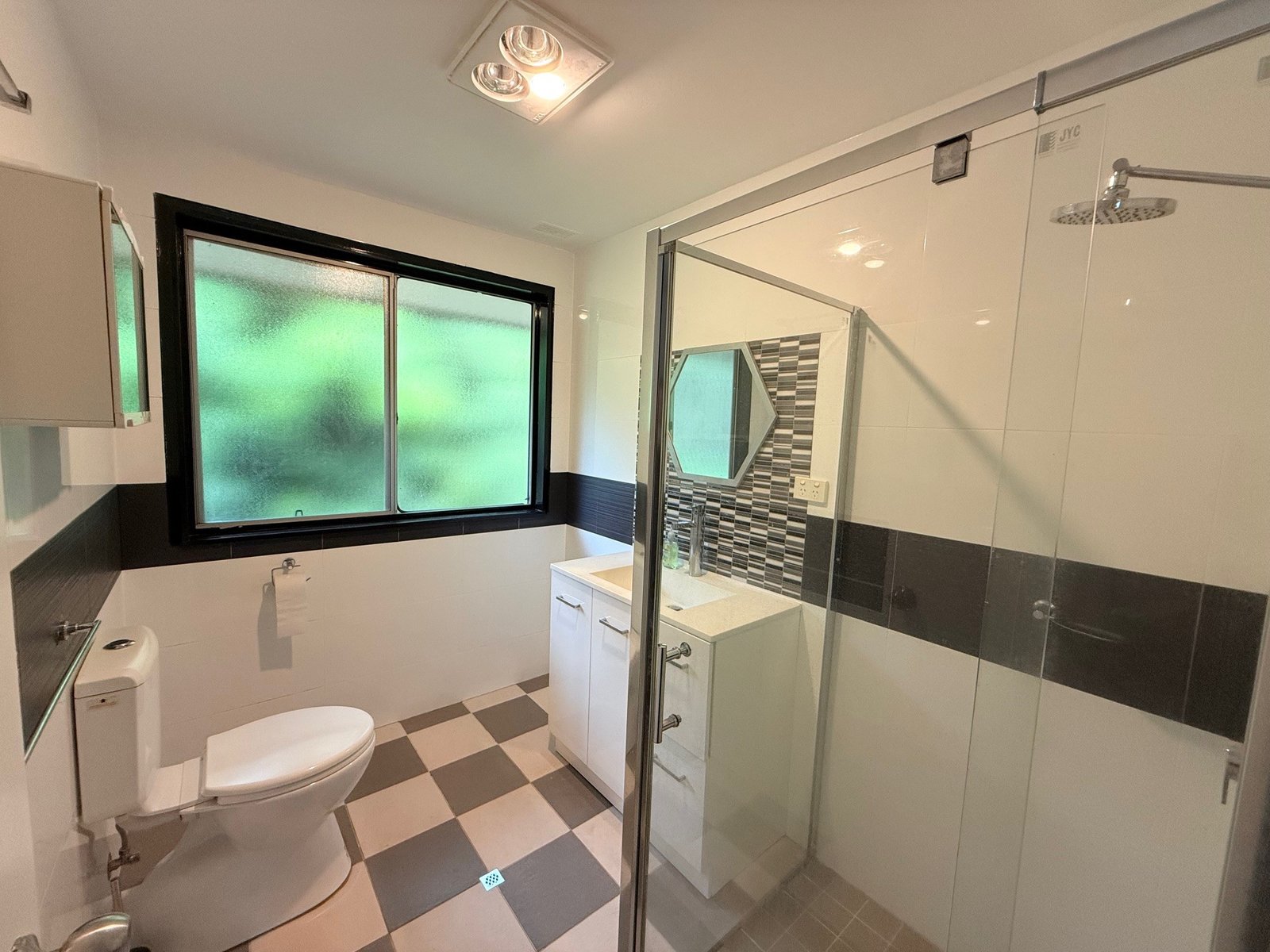 10 Wills Street COFFS HARBOUR 8