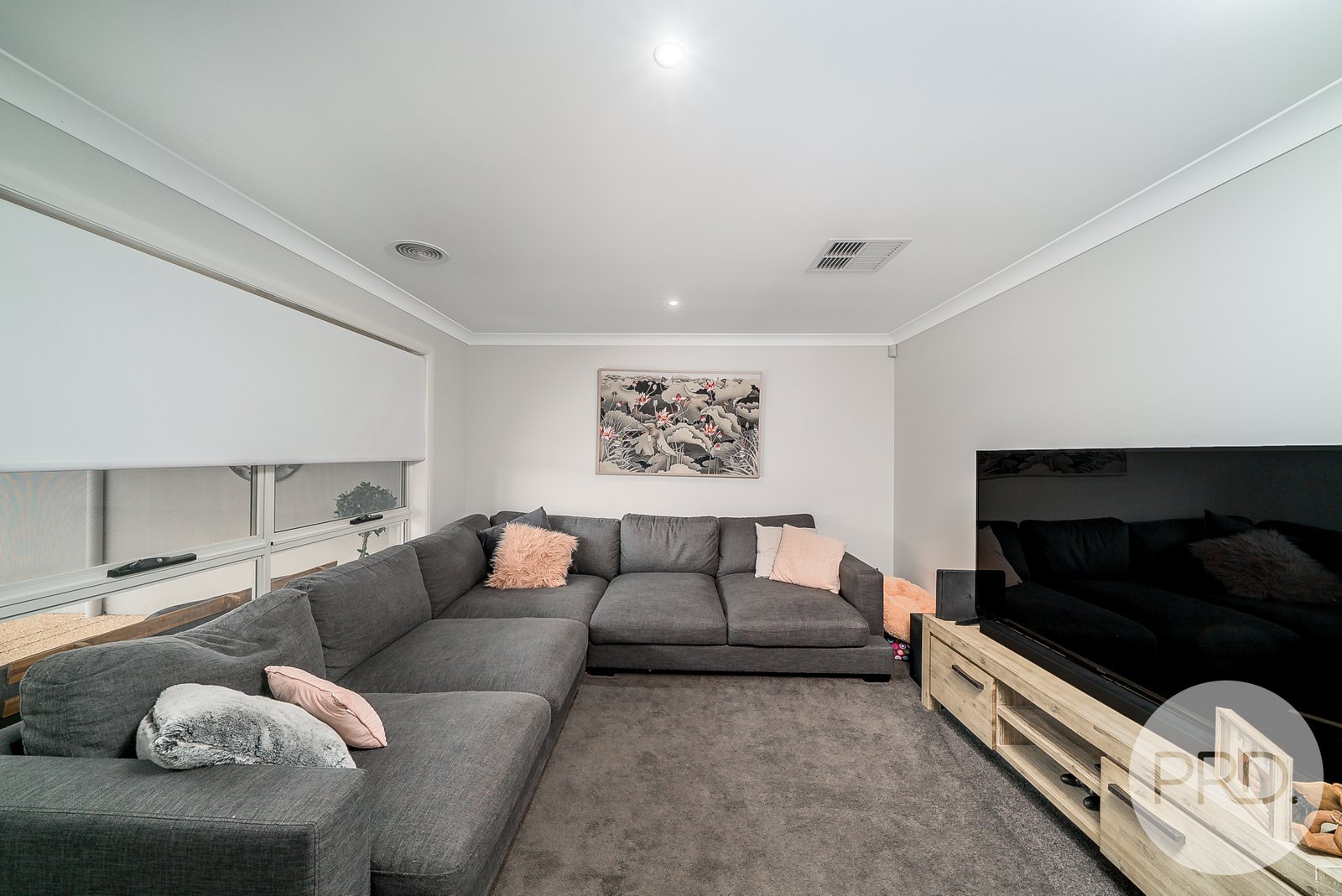 10 Winter Avenue GOBBAGOMBALIN 4