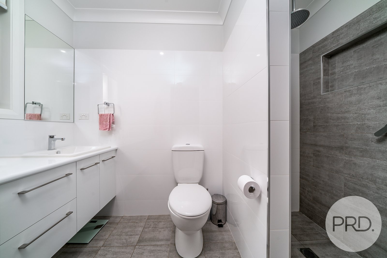10 Winter Avenue GOBBAGOMBALIN 6