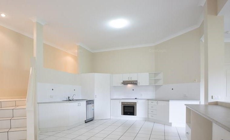 10 Wonga Street BURLEIGH HEADS 5