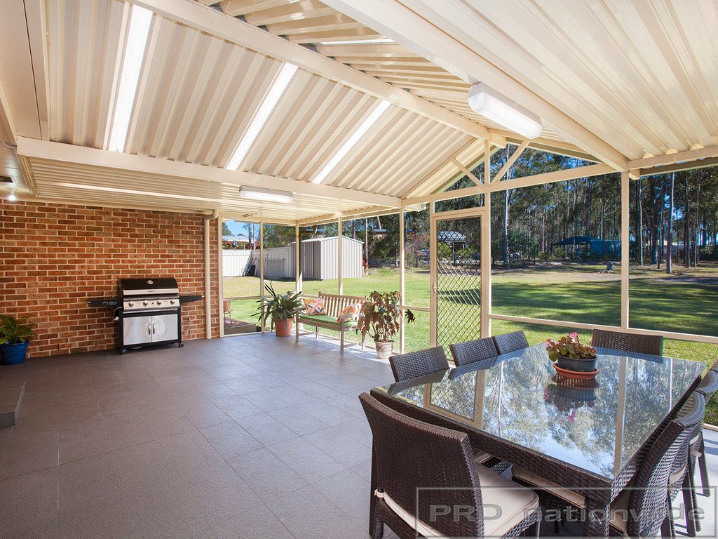 10 Woodlands Drive THORNTON 5