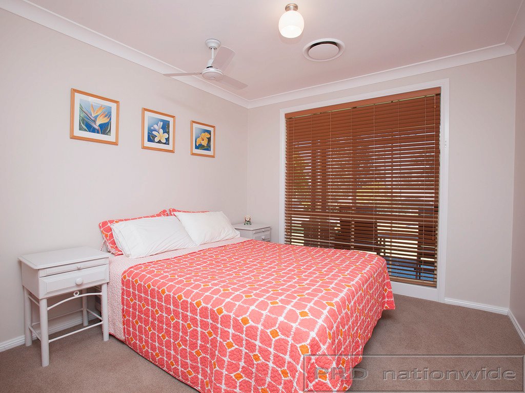 10 Woodlands Drive THORNTON 8