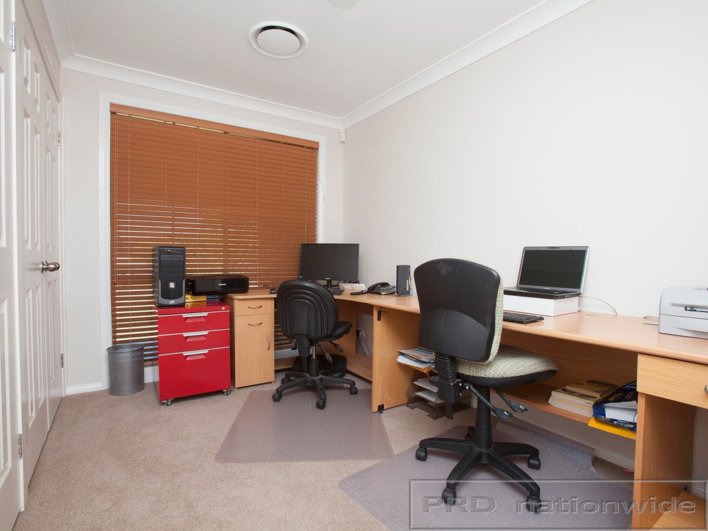 10 Woodlands Drive THORNTON 9