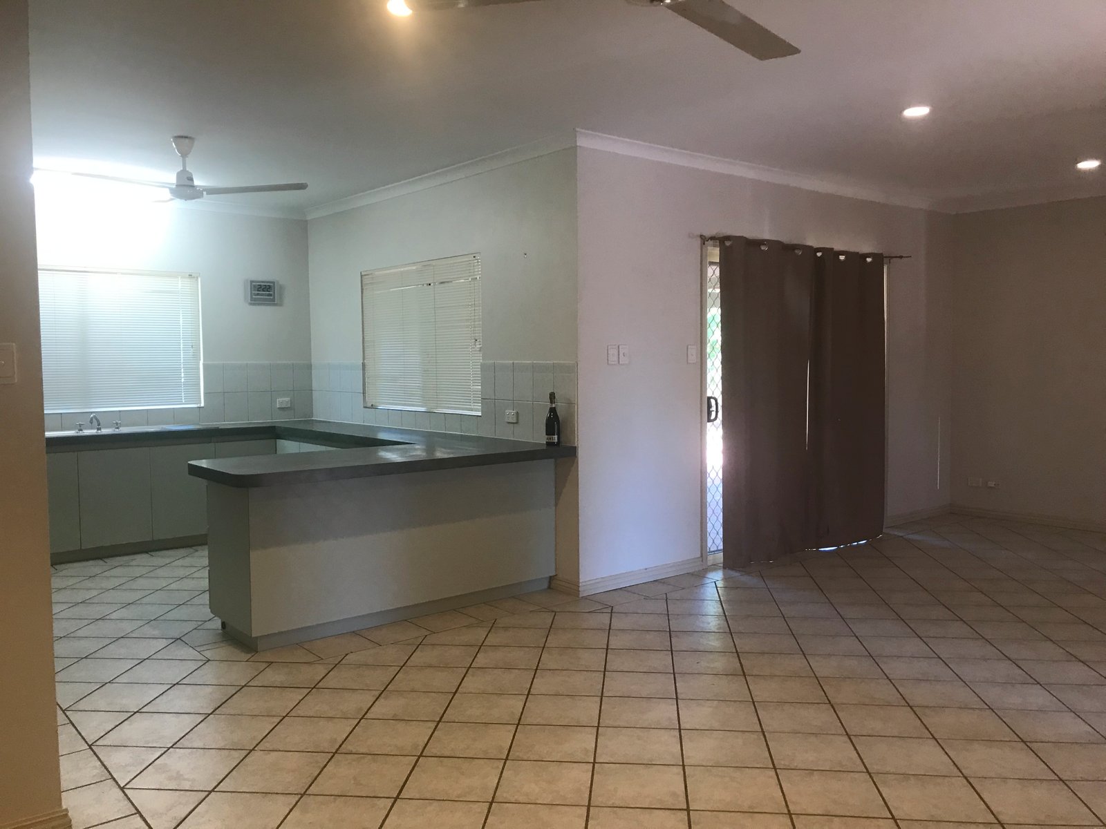 10 Woods Drive CABLE BEACH 3