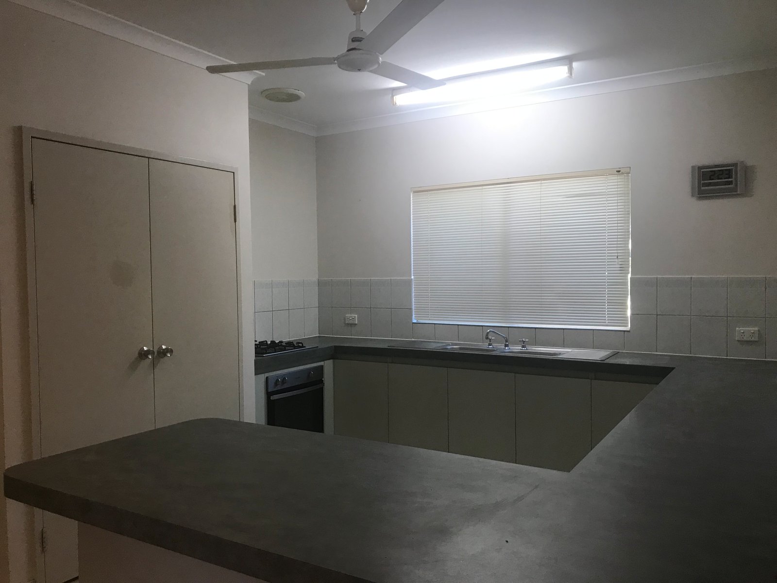 10 Woods Drive CABLE BEACH 4