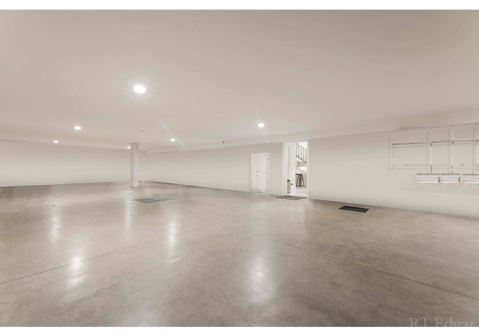 Real Estate and Property in 10 Woorigoleen Road, Toorak, VIC