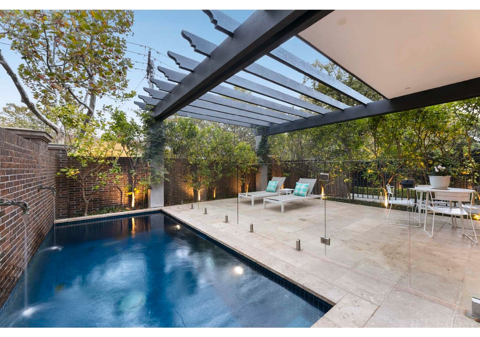 Real Estate and Property in 10 Woorigoleen Road, Toorak, VIC