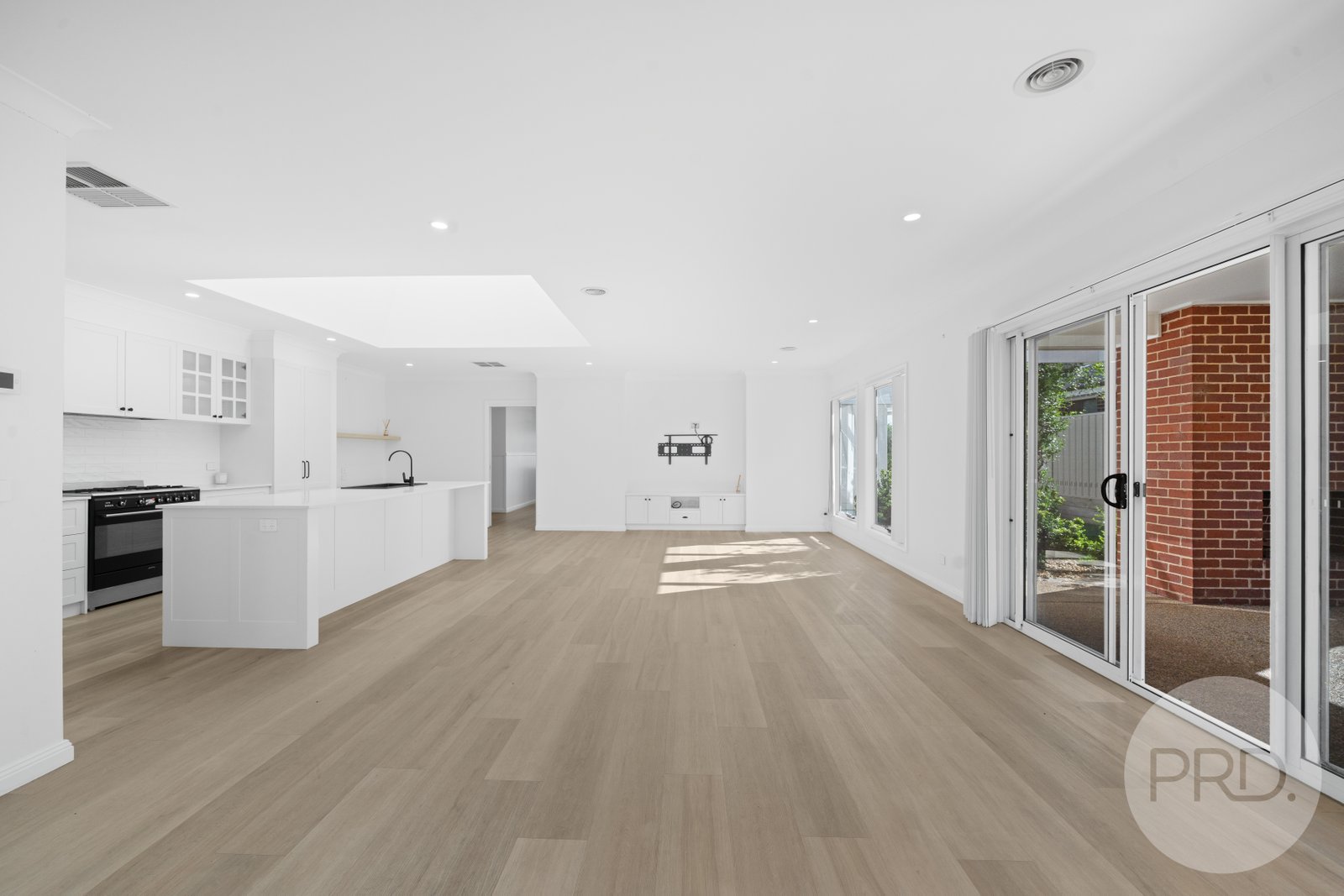 10 Wyoming Avenue GOBBAGOMBALIN 4