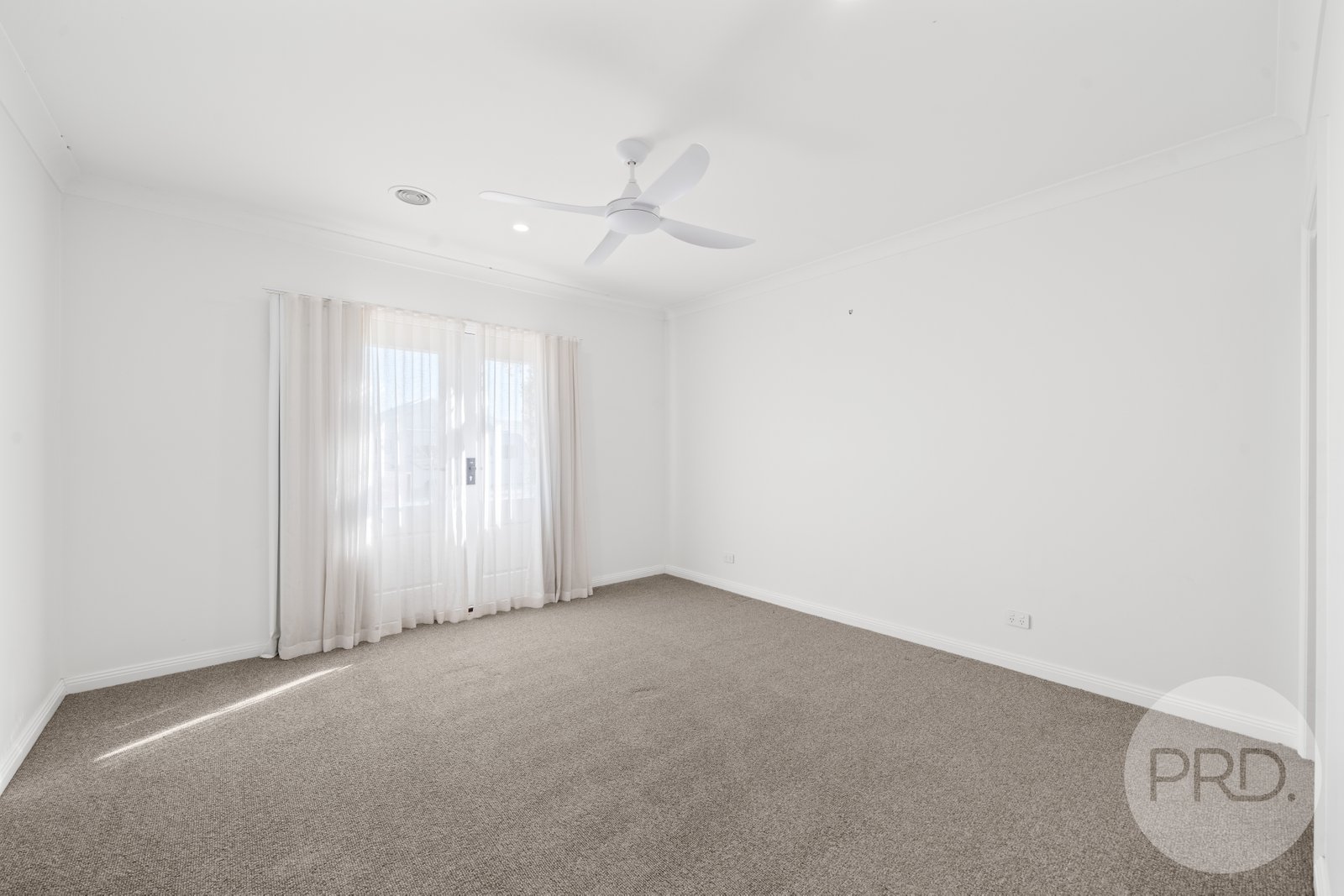 10 Wyoming Avenue GOBBAGOMBALIN 6