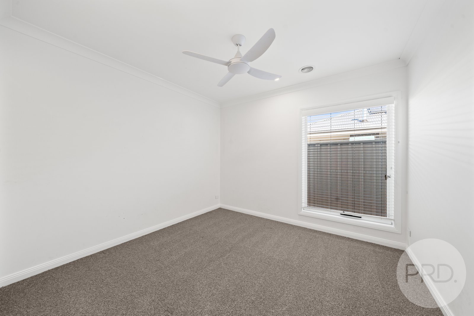 10 Wyoming Avenue GOBBAGOMBALIN 8