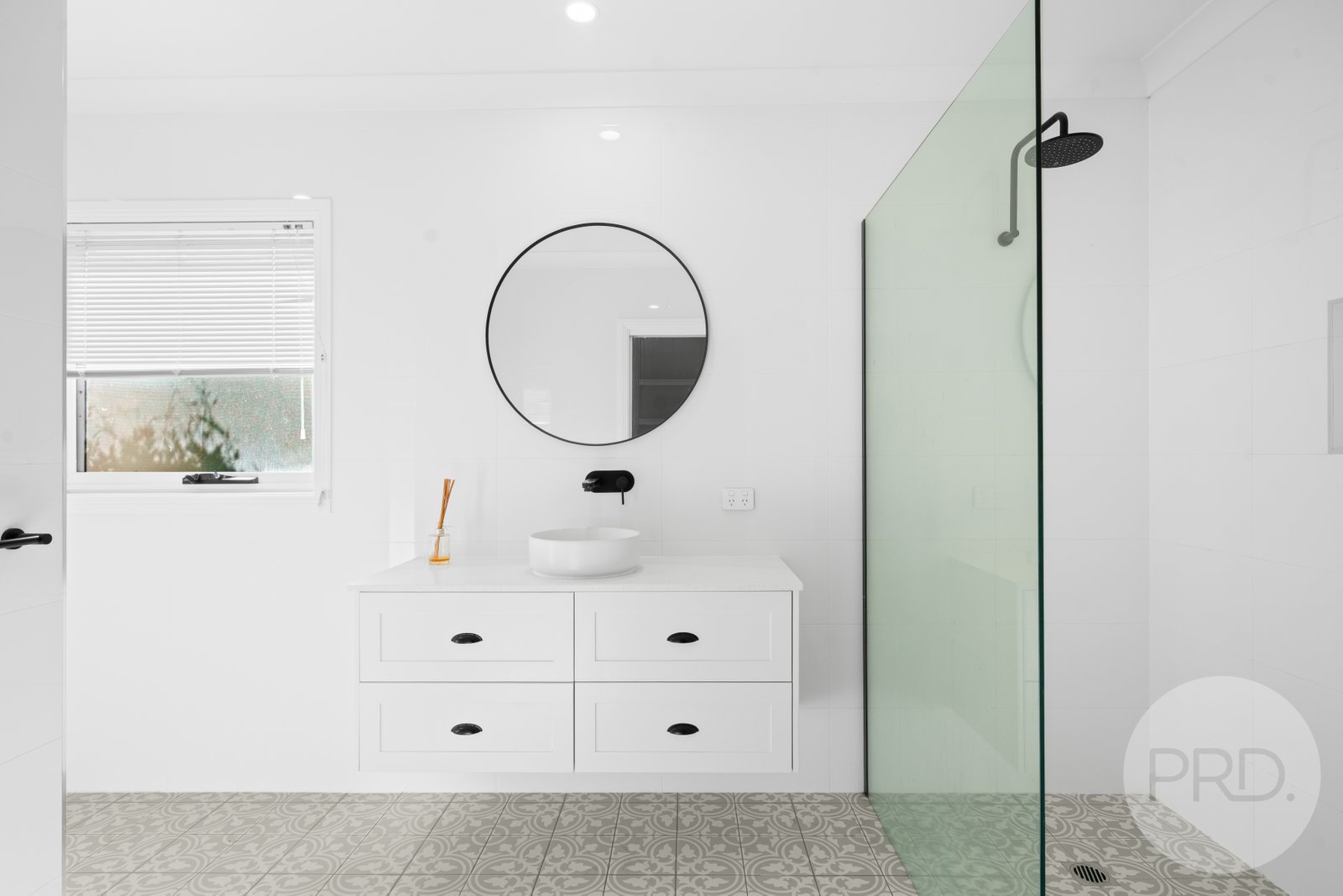 10 Wyoming Avenue GOBBAGOMBALIN 10