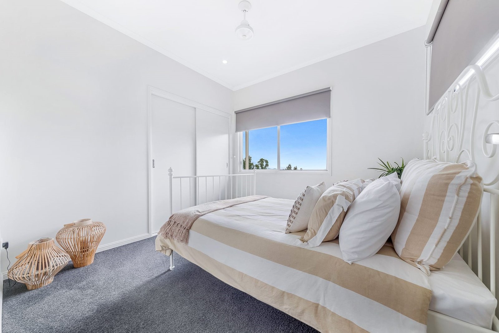 10 Yachtsman Parade CANNONVALE 18