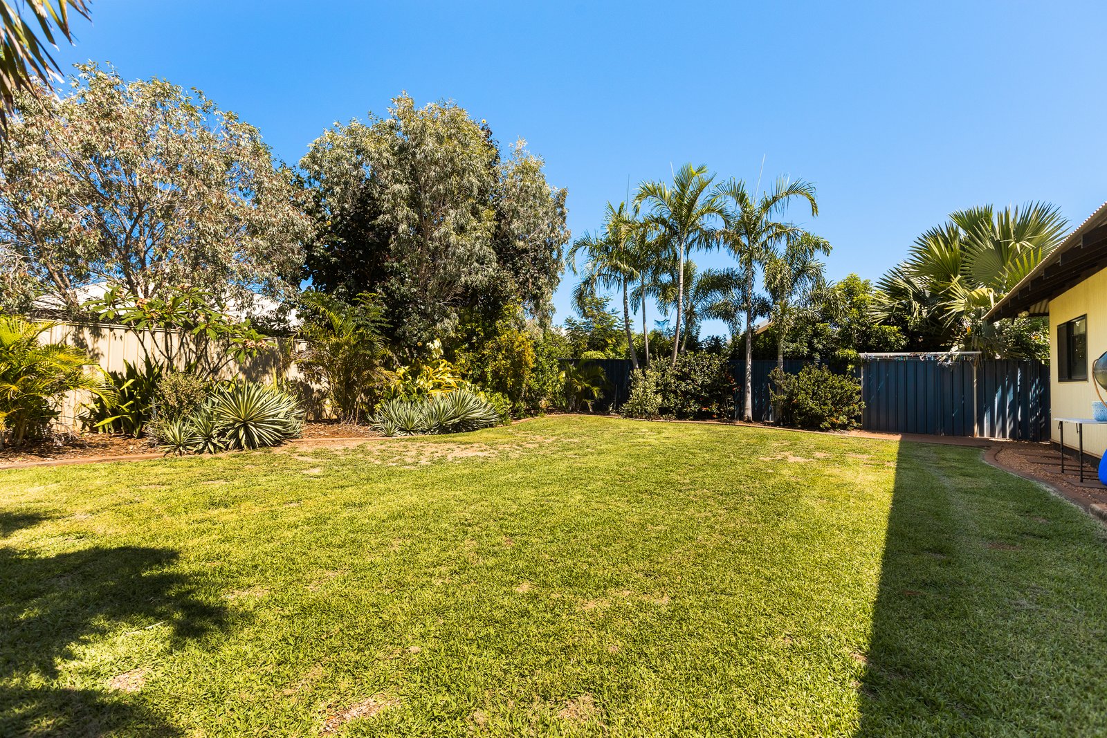 10 Yamasaki Vista BILINGURR 4