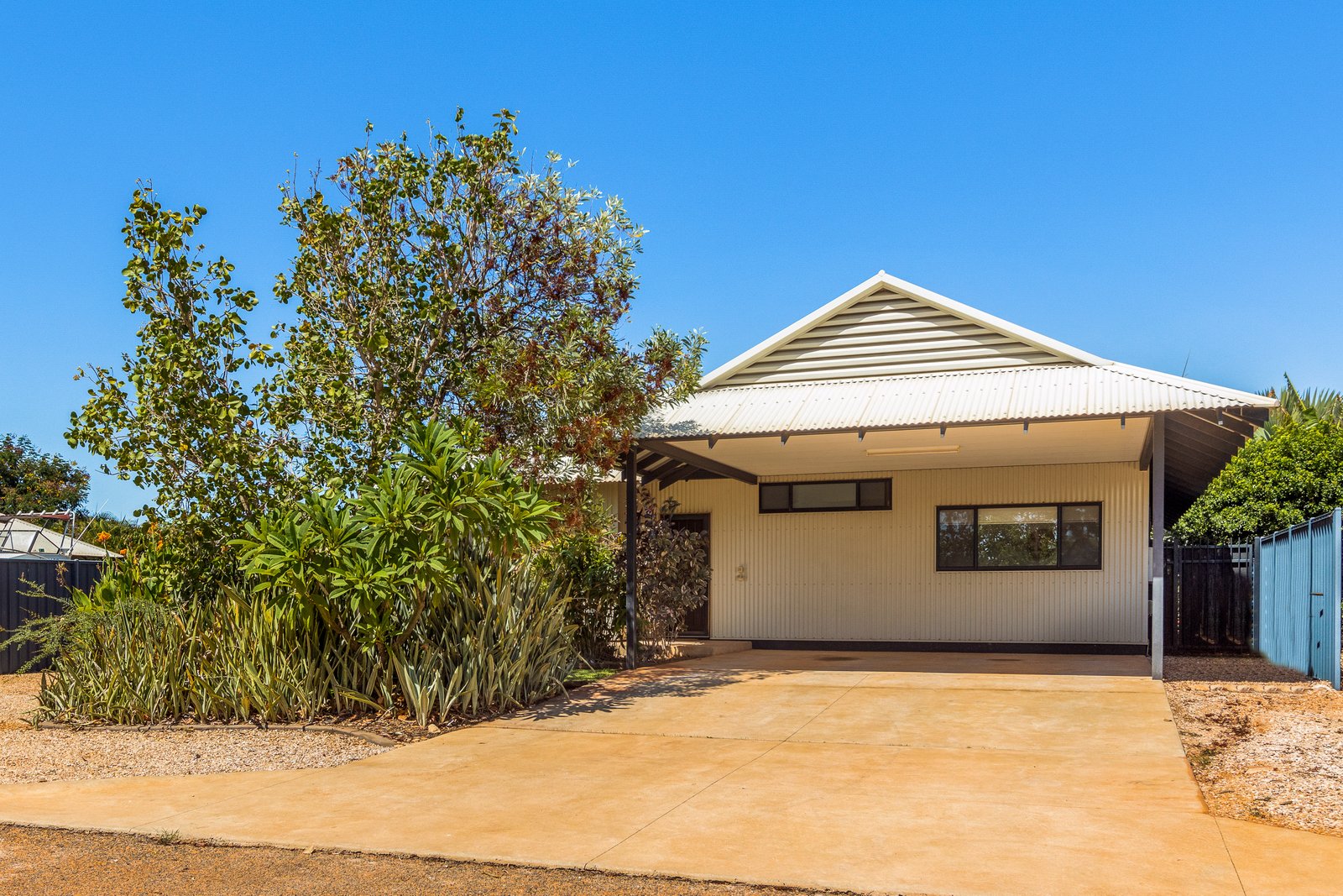 10 Yamasaki Vista BILINGURR 5