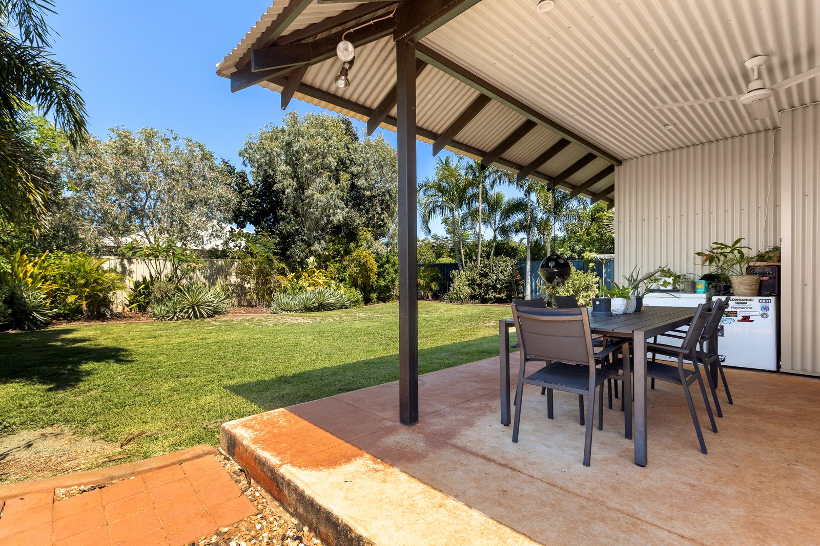 10 Yamasaki Vista BILINGURR 10