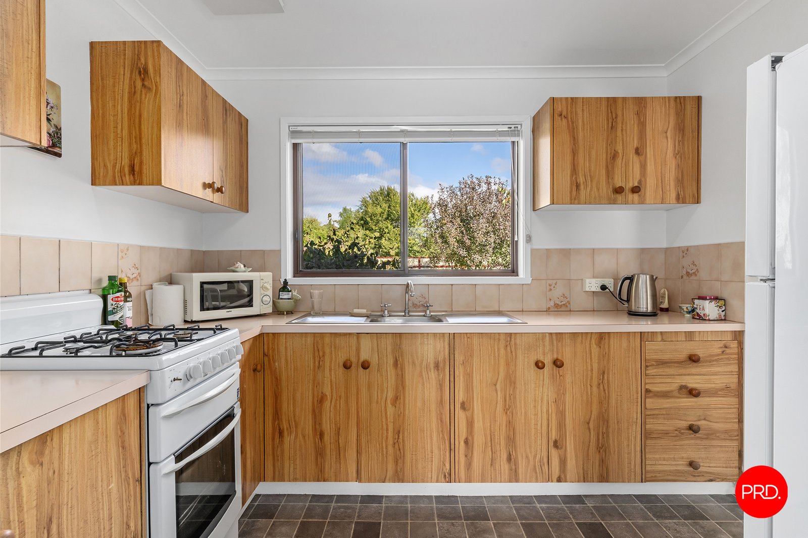 10 Yandong Street WHITE HILLS 5