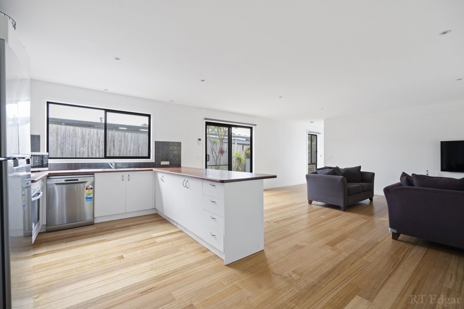 Real Estate and Property in 10 Yannuga Street, Rye, VIC