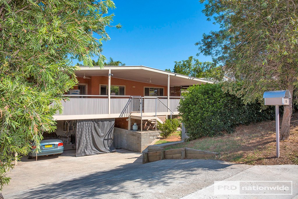 10 Yarral Avenue TAMWORTH 10