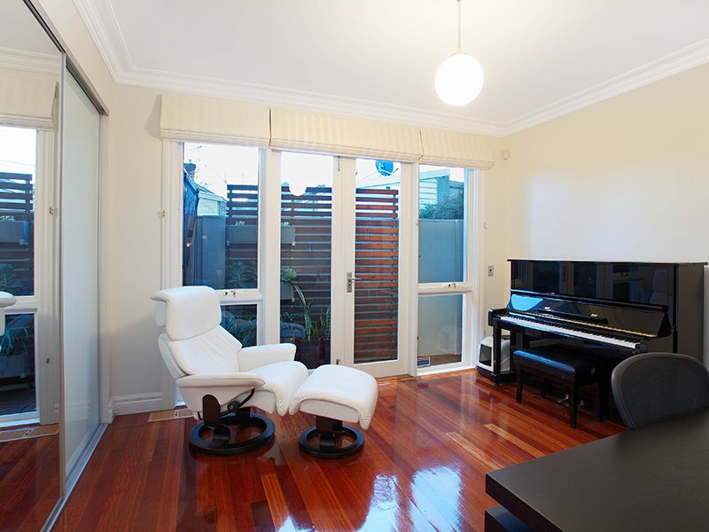 Gallery: 10 Young Street