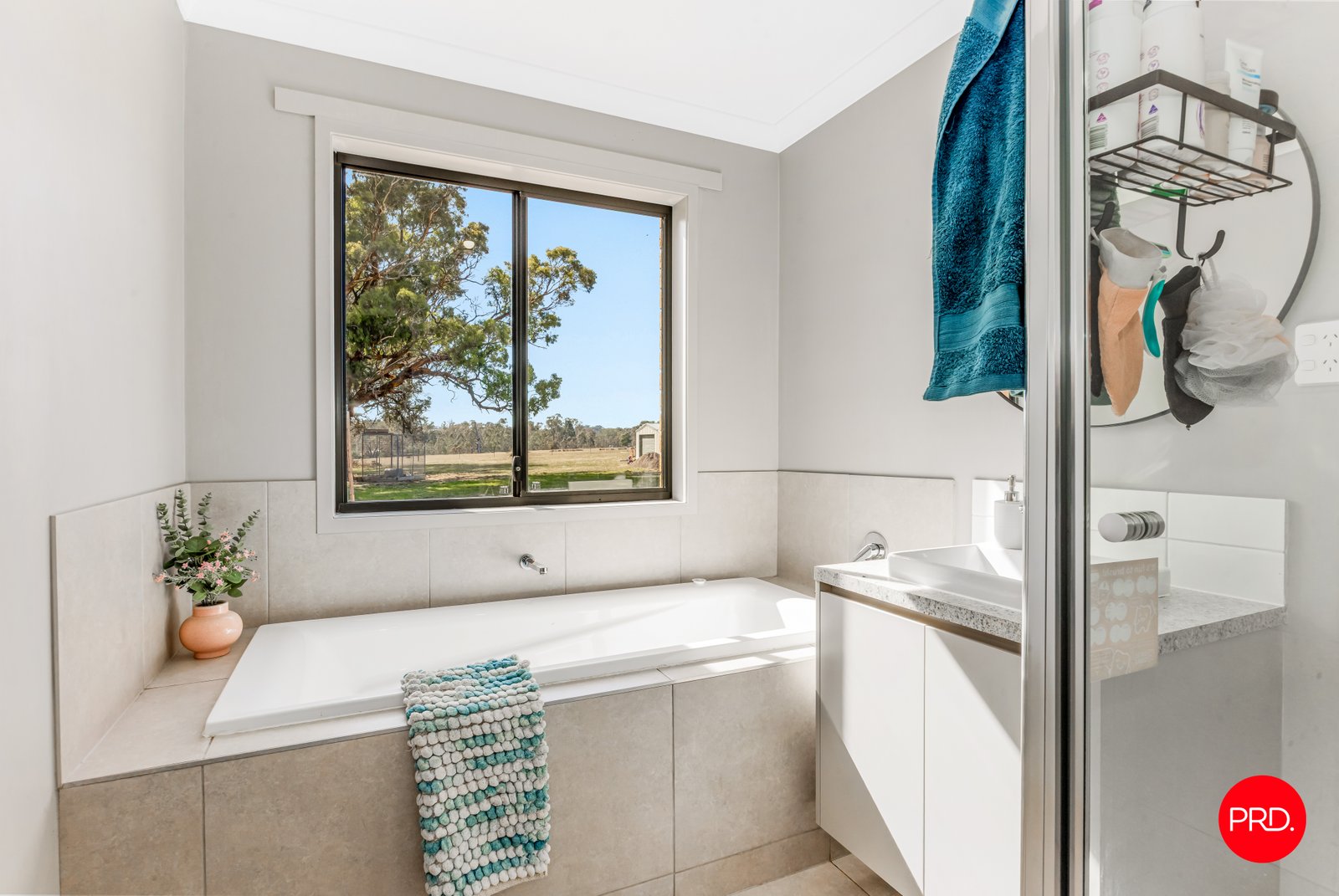 100 Allendale Road ELPHINSTONE 12