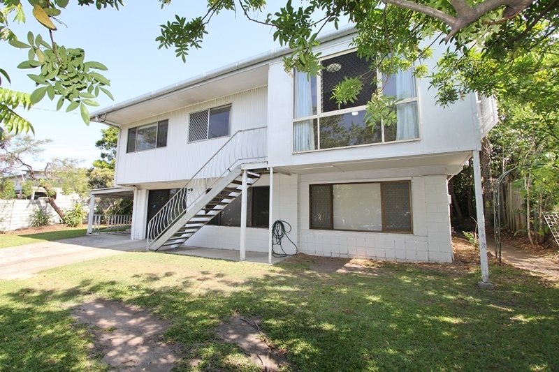 100 Falconer Street SOUTHPORT 1