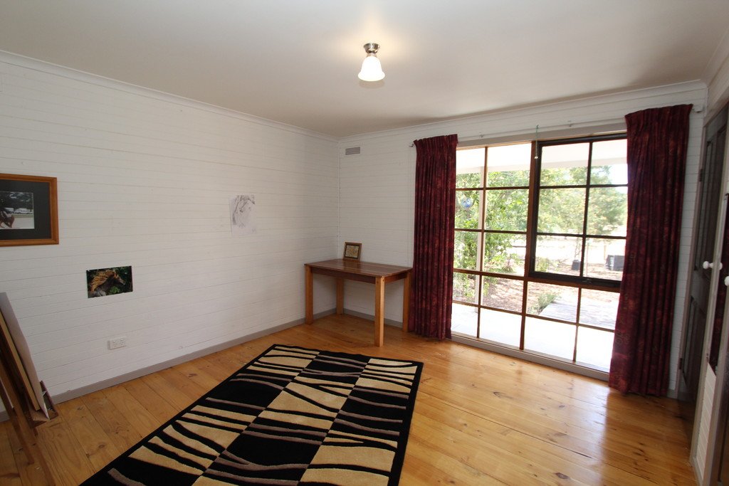 100 Jollys Hill Road SMYTHES CREEK 9