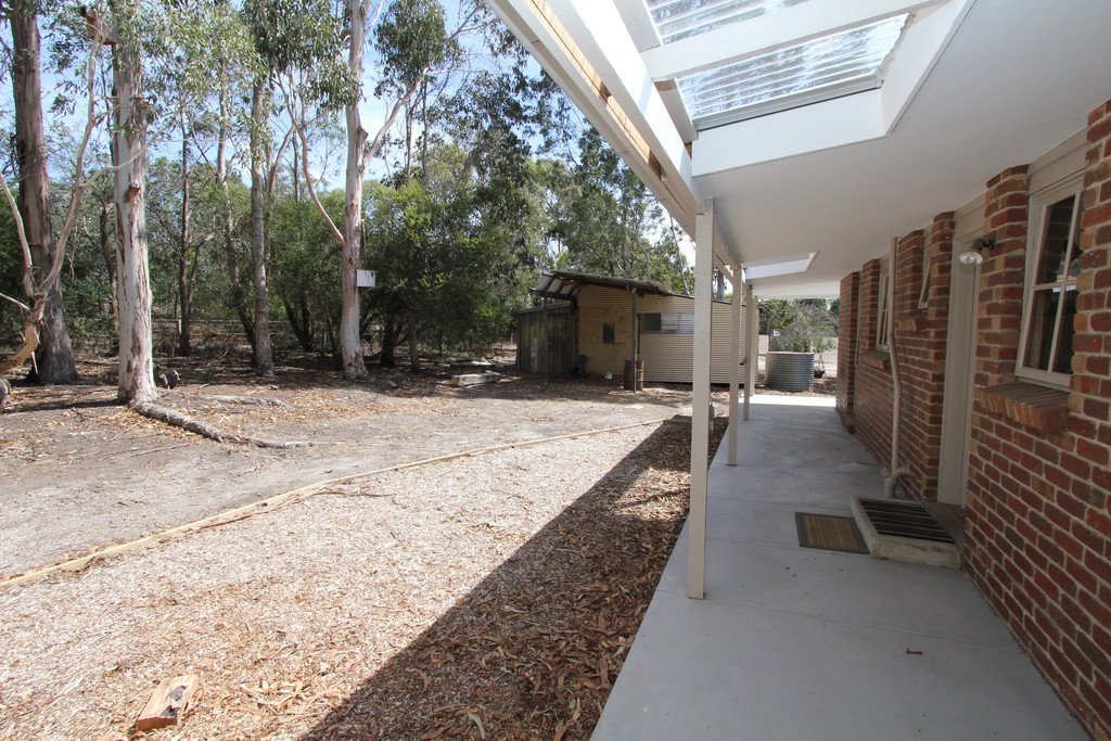 100 Jollys Hill Road SMYTHES CREEK 13