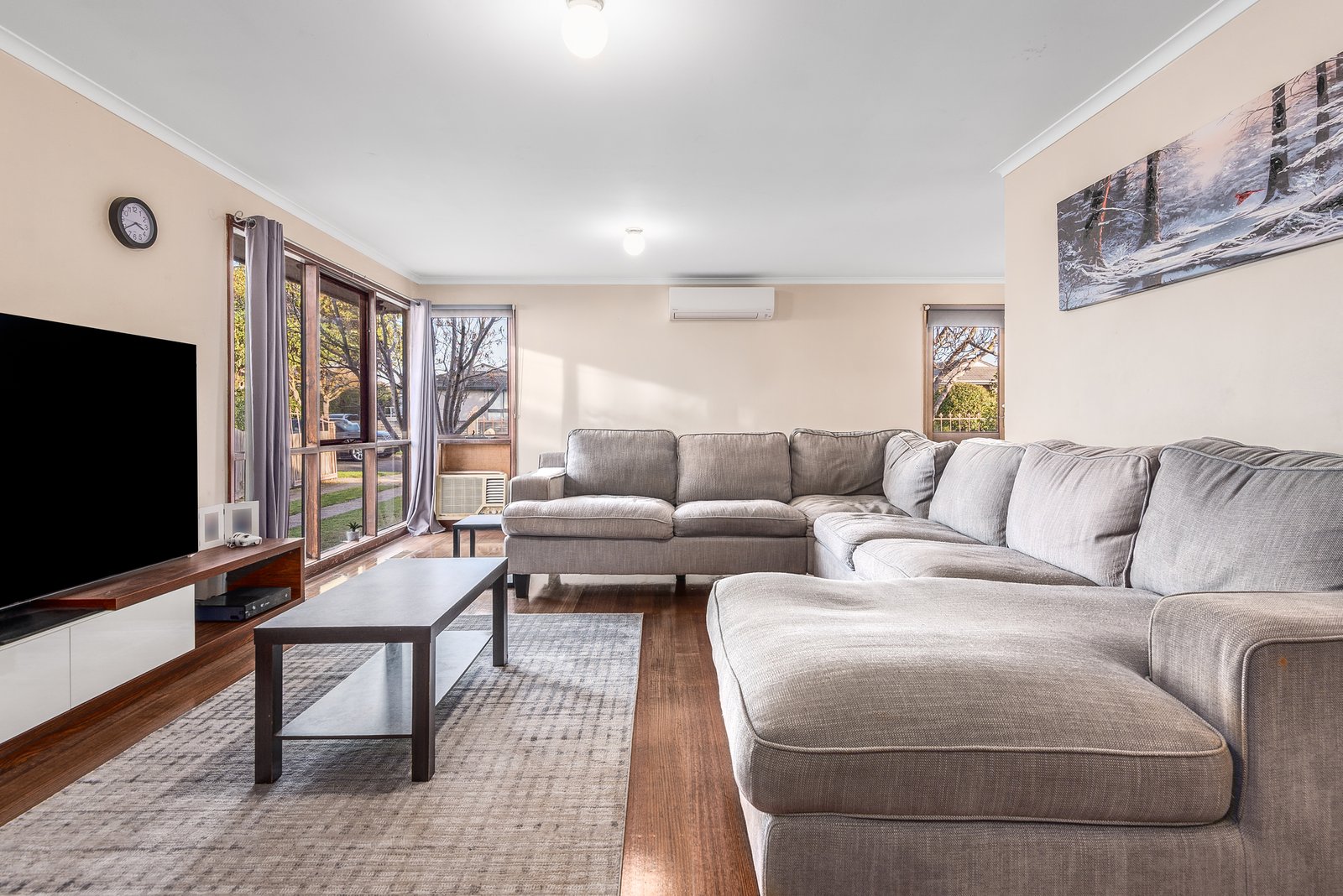 Gallery: 100 Kinlock Street