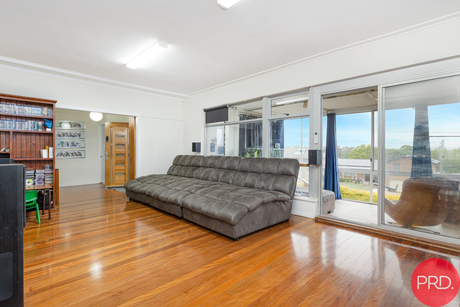 100 Maize Street TENAMBIT 8