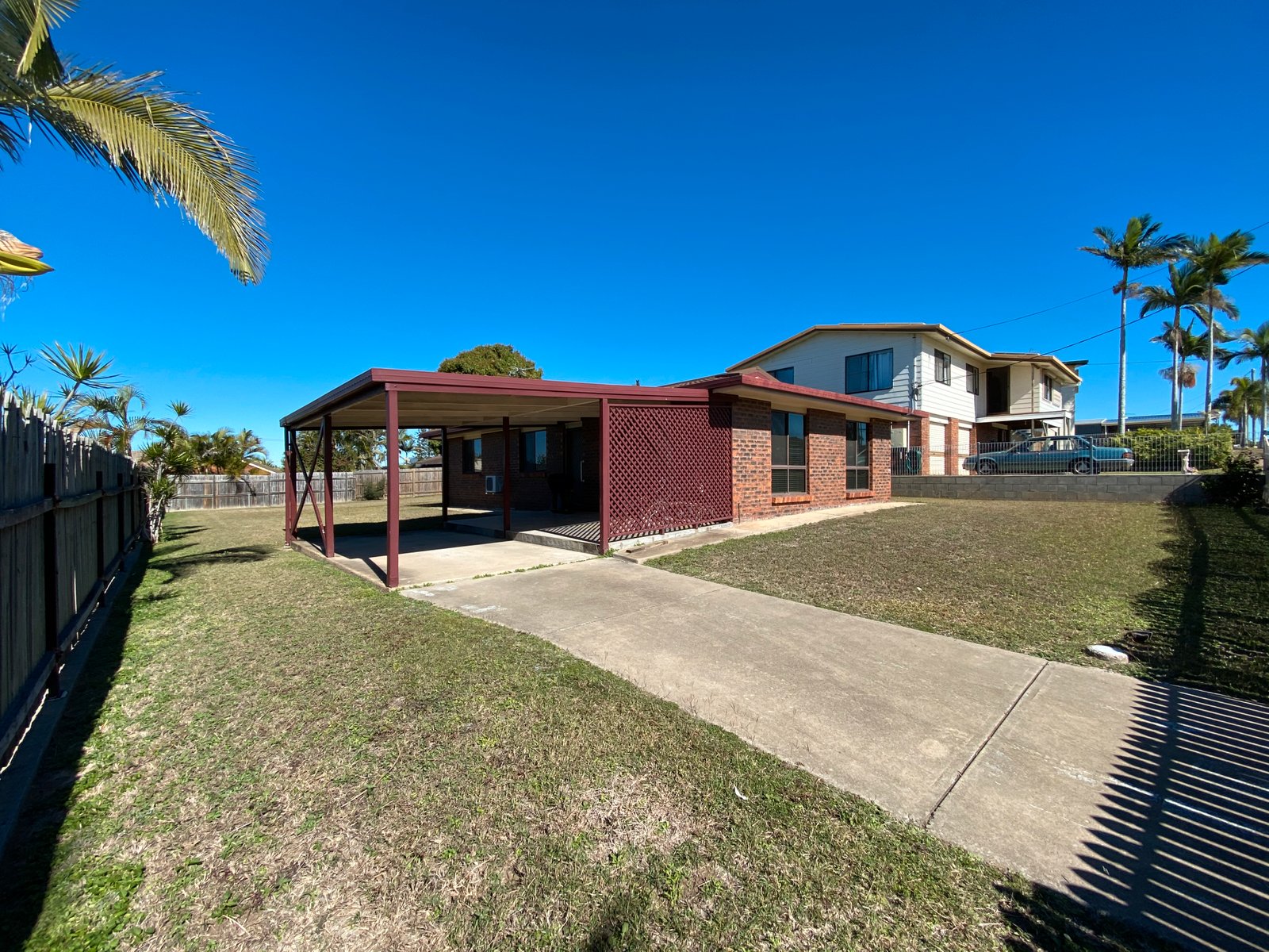 100 Malpas Street BOYNE ISLAND 1