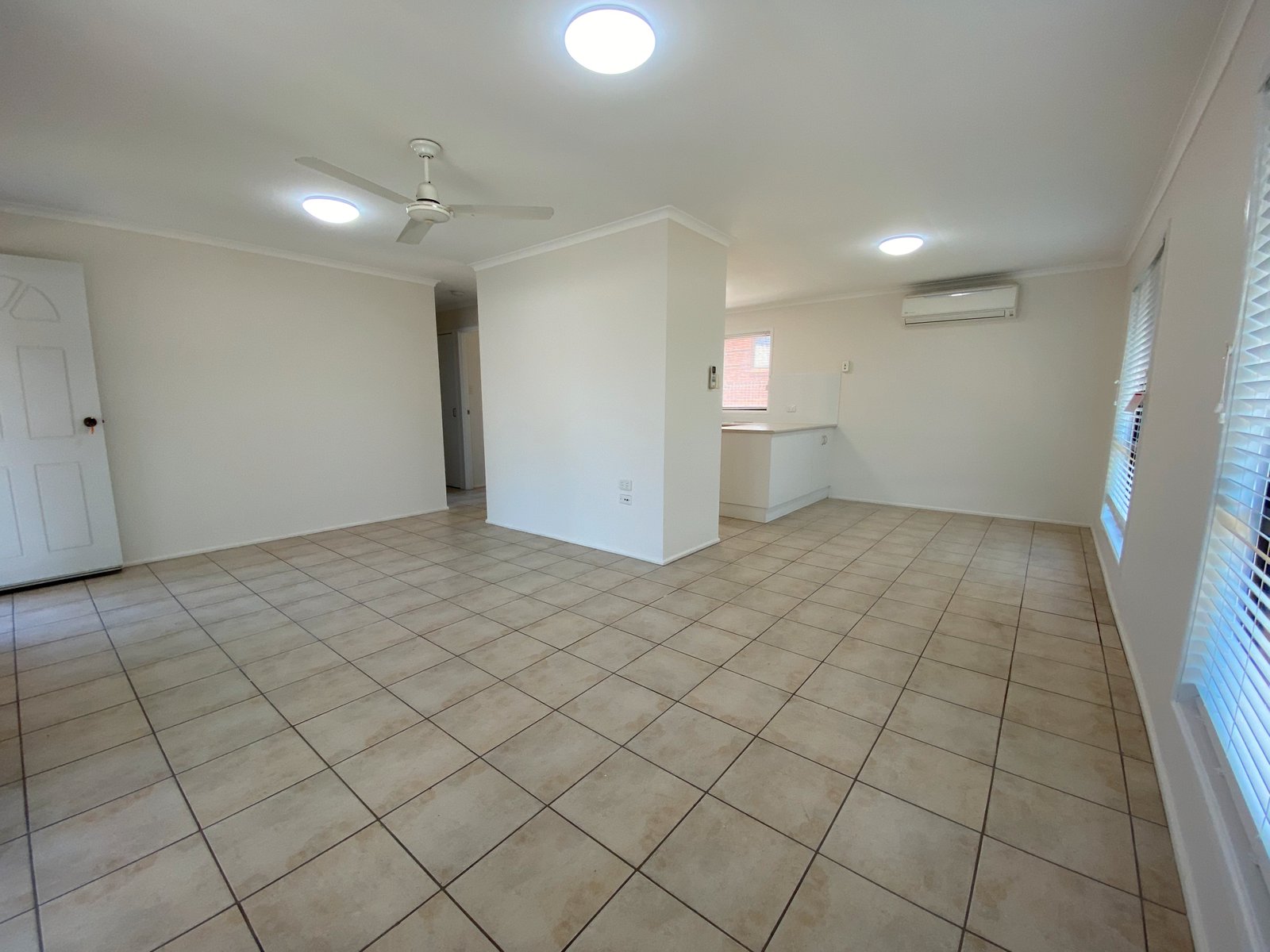 100 Malpas Street BOYNE ISLAND 4