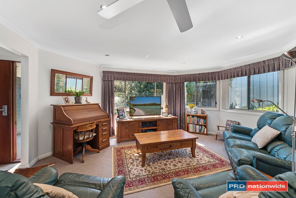 100 Pearce Drive COFFS HARBOUR 9