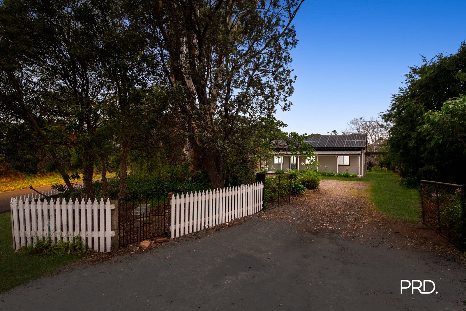 100 Railway Parade Hazelbrook 2