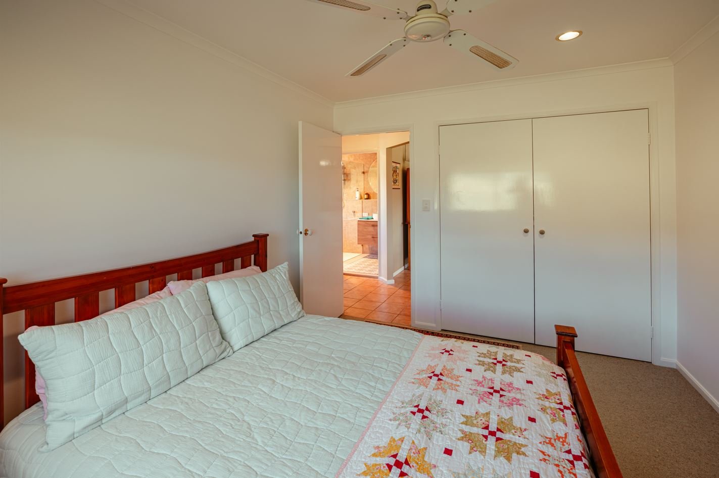 100 Richmond Grove Road SANDY HOLLOW 20