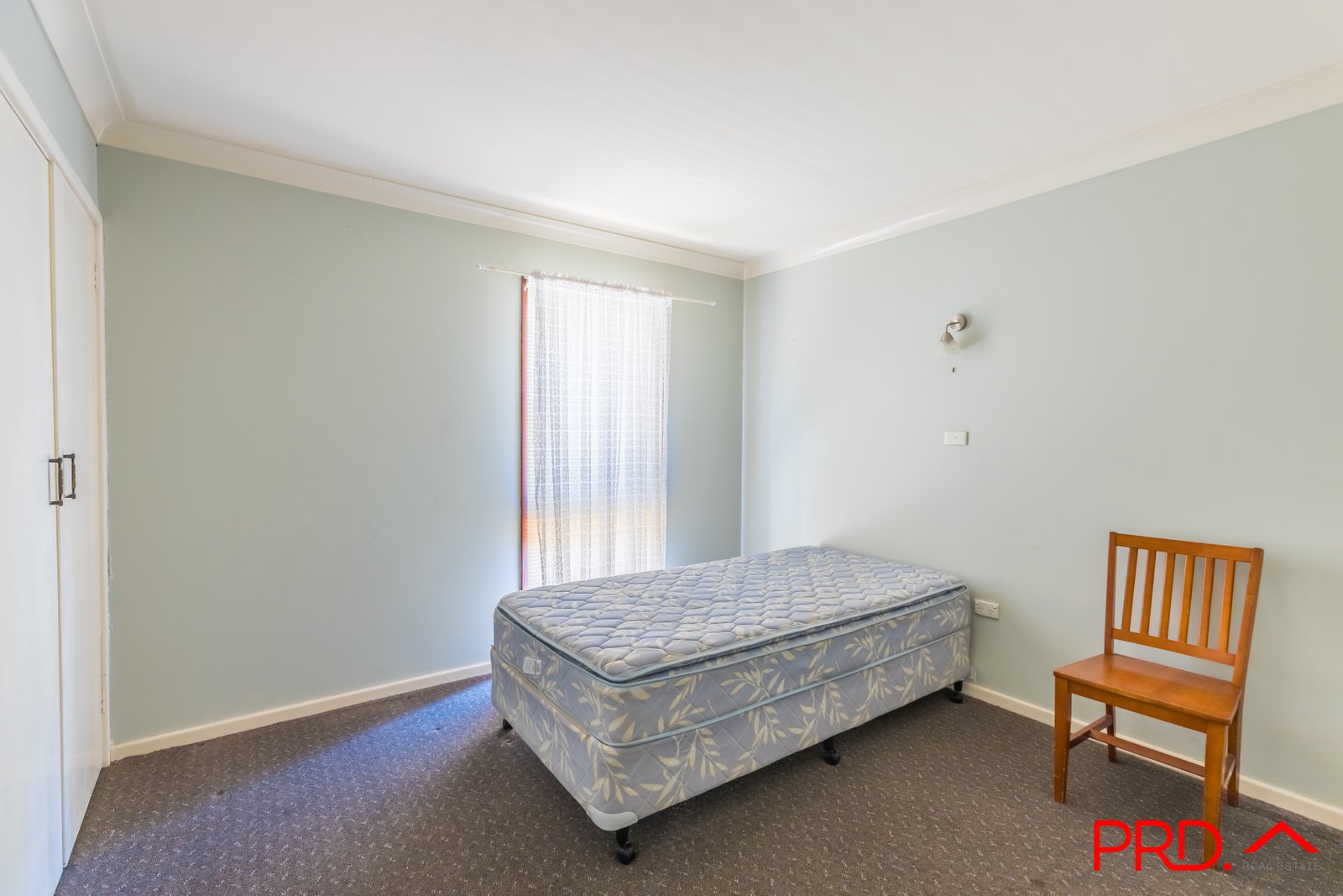 100 Robert Street TAMWORTH 12