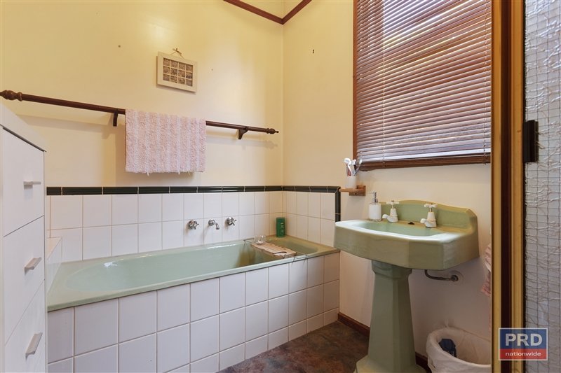 100 Rowan Street BENDIGO 6