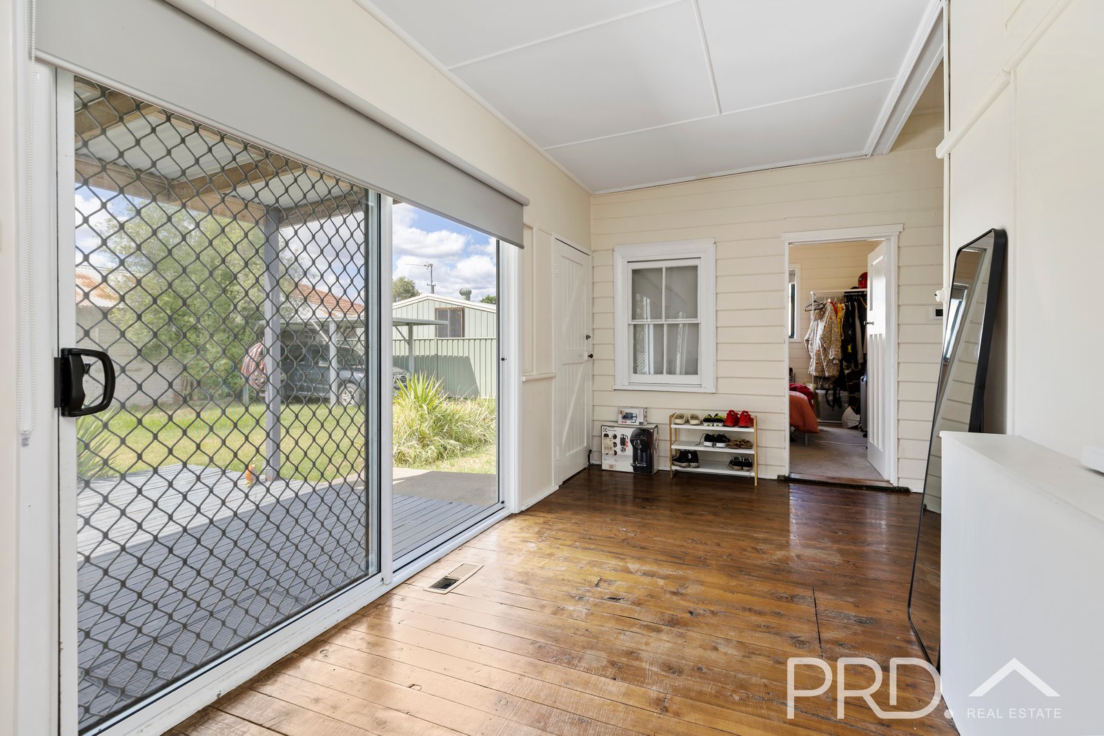 100 Russell Street TUMUT 9
